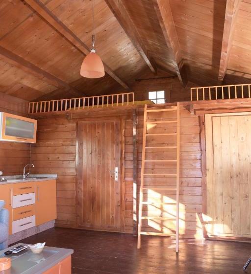 بنسيون Holidays Mirana