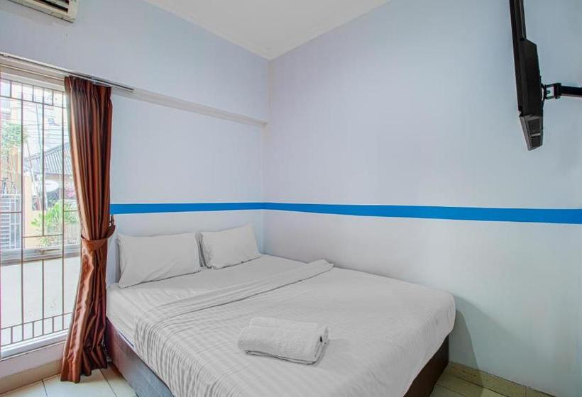 ペンション Kost Syailendra