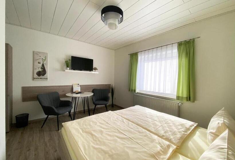 펜션 Landgasthof Kanz