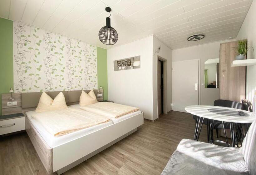 펜션 Landgasthof Kanz