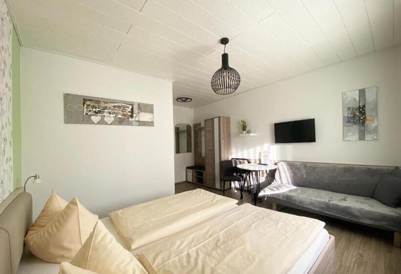 펜션 Landgasthof Kanz