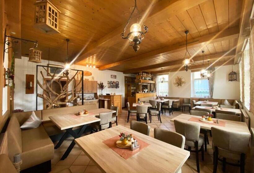 펜션 Landgasthof Kanz