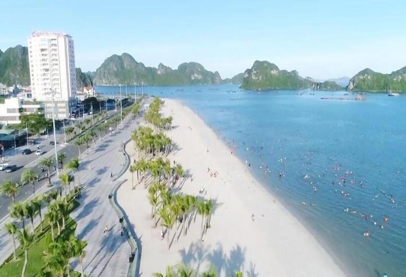 Ramada Hotel & Suites By Wyndham Halong Bay View