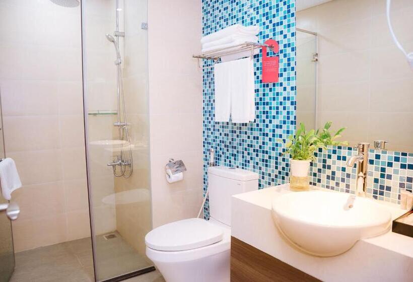 Ramada Hotel & Suites By Wyndham Halong Bay View