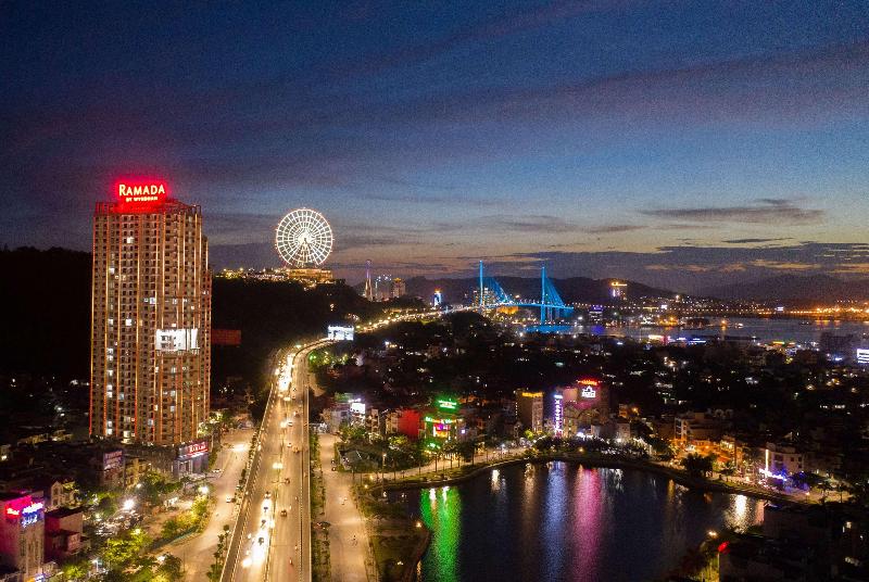 Ramada Hotel & Suites By Wyndham Halong Bay View