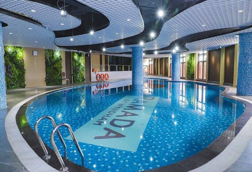 Ramada Hotel & Suites By Wyndham Halong Bay View