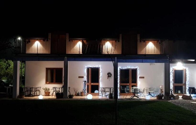 منتجع Controvento