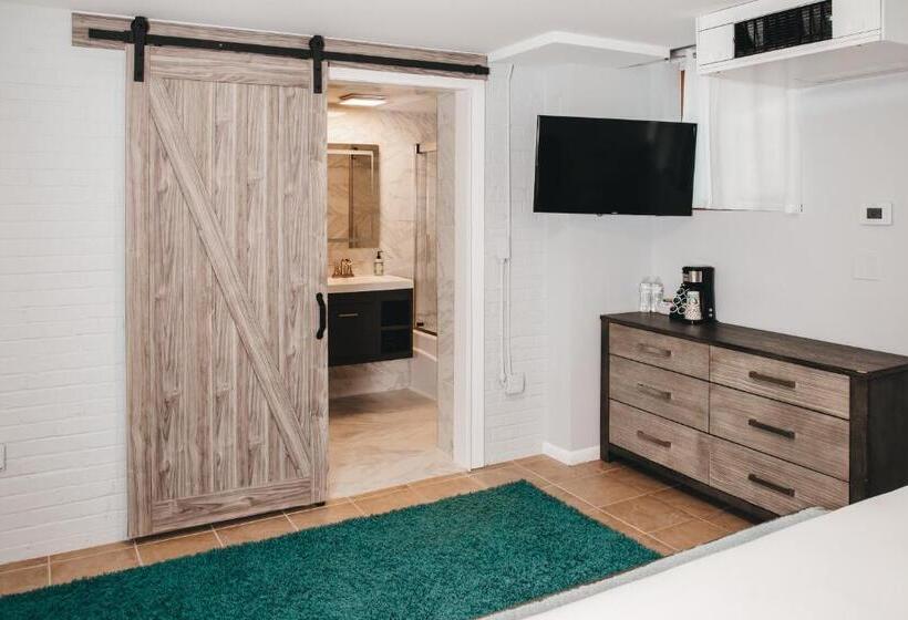 Skylaranna Resort & Spa