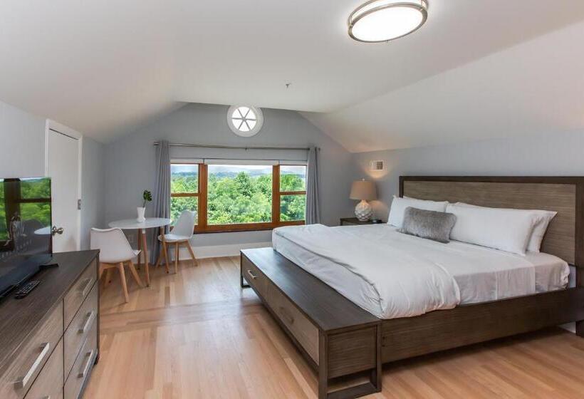 Skylaranna Resort & Spa