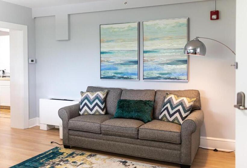 Skylaranna Resort & Spa