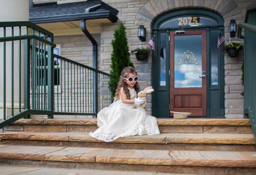 Skylaranna Resort & Spa