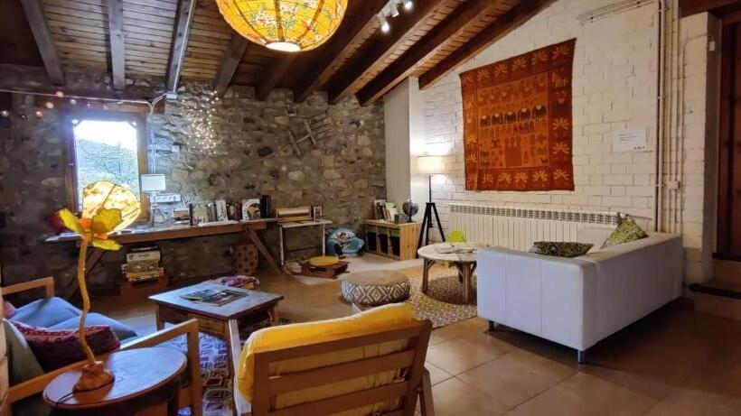 Alberg Rural La Rectoria De Pedra