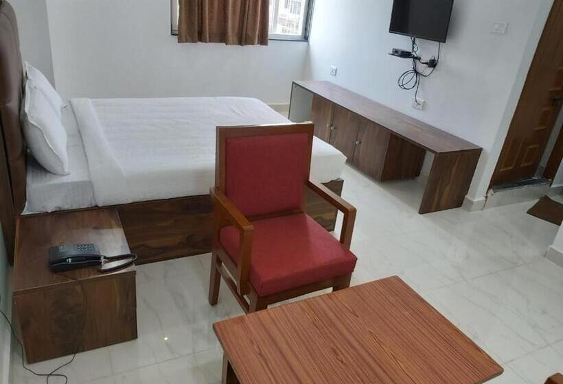 ユースホステル Sahasra Dla