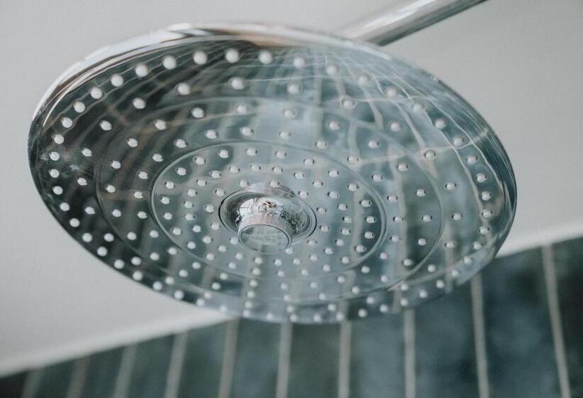 فندق صغير This