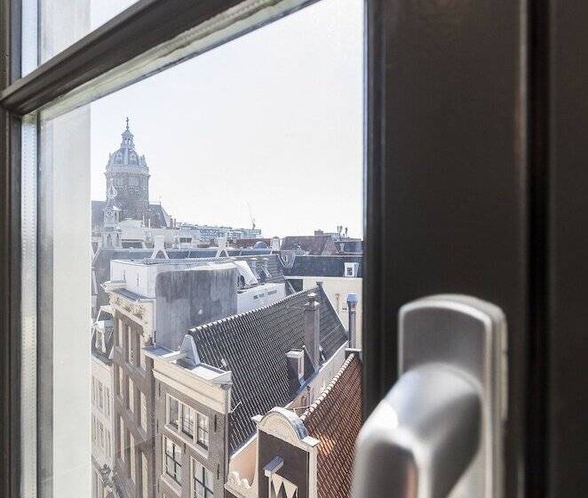 فندق صغير This