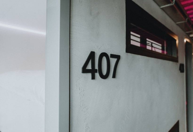 فندق صغير This