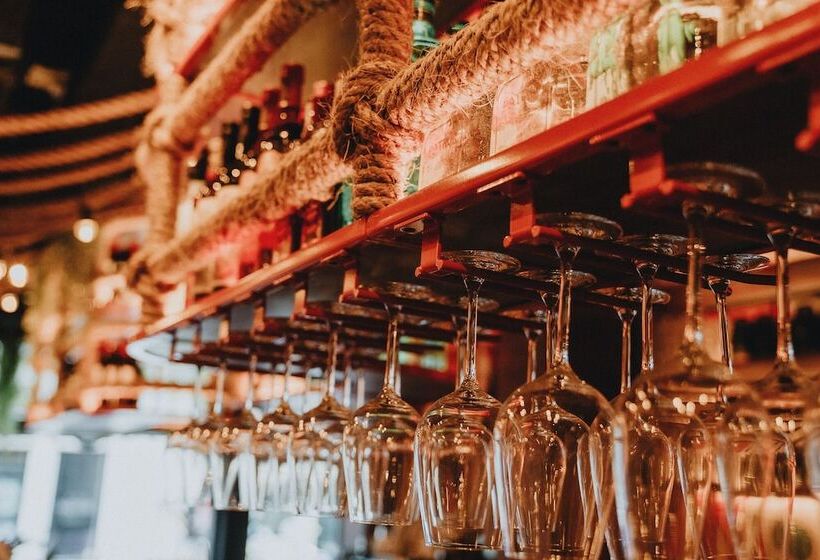 فندق صغير This