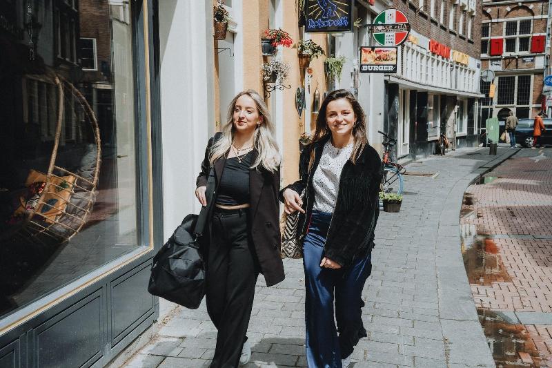 فندق صغير This