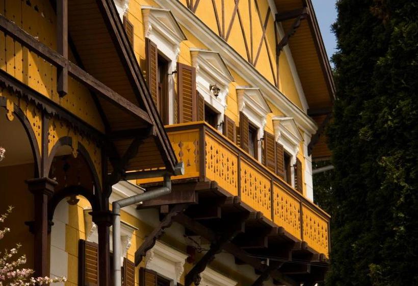 Bed and Breakfast Sasréti Vadászkastély Almamellék