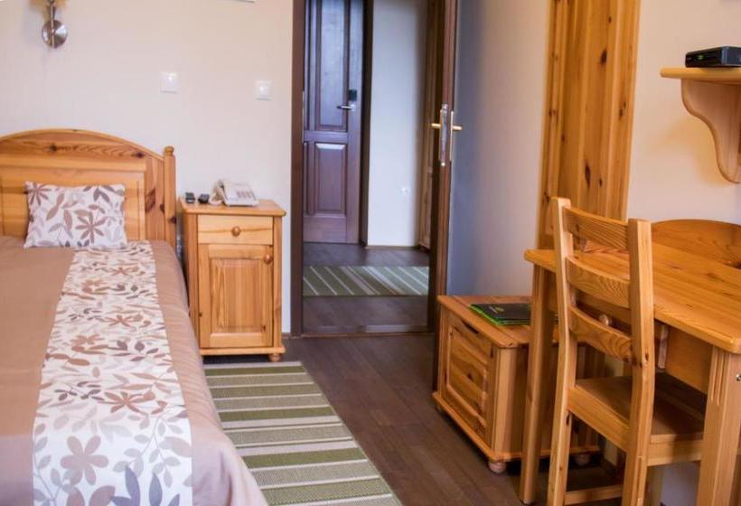 Bed and Breakfast Sasréti Vadászkastély Almamellék