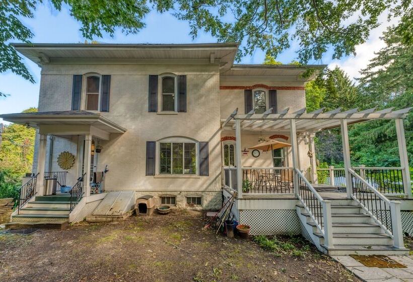 مبيت وإفطار Monroe Manor Inn