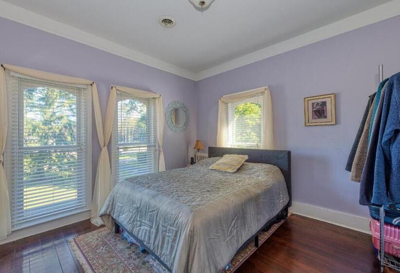 مبيت وإفطار Monroe Manor Inn