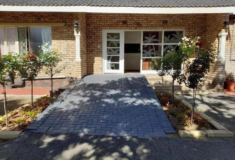 مبيت وإفطار Palms Lodge