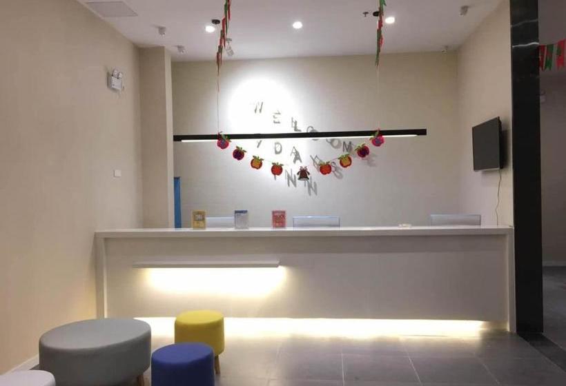 בית מלון כפרי 7days Inn Bojin Shui An Linchuan No.3 School