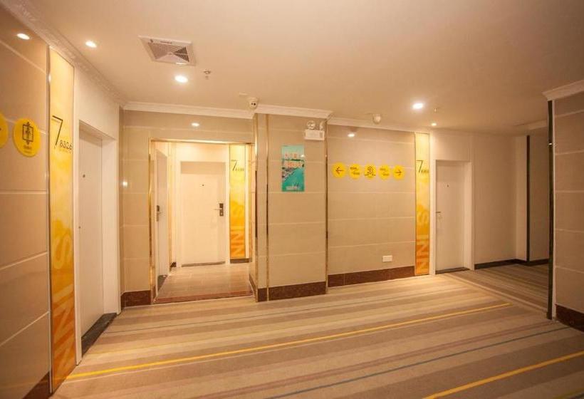 酒店 7days Inn Foshan Pingzhou Jade Street East Gate Branch
