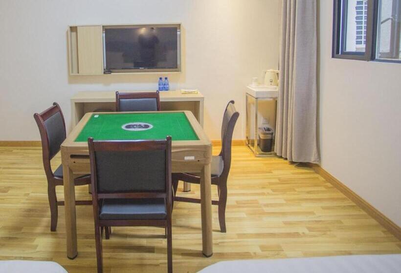 Hotel 7days Inn Huaihua Zhijiang Pedestrian Street Branch