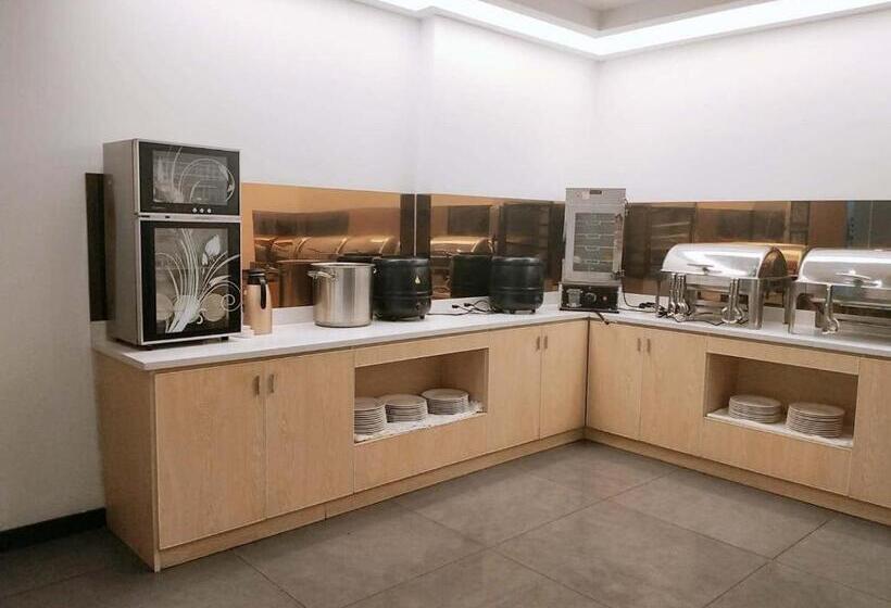 فندق 7days Premium Nanchang Liantang Yingbin Middle Avenue Xiaolan Industrial Park Branch