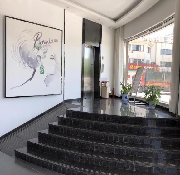 Hotel 7days Premium Nanchang Liantang Yingbin Middle Avenue Xiaolan Industrial Park Branch