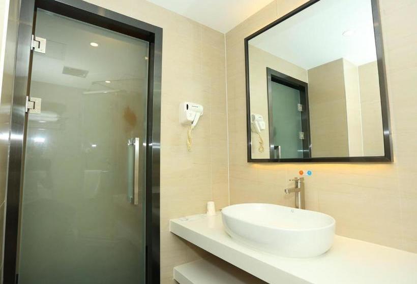 هتل 7 Days Premium Nanjing Southeast China University Gulou Hospital