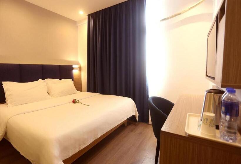 هتل 7days Premium Shenzhen High Speed Rail North Station Minzhi Branch