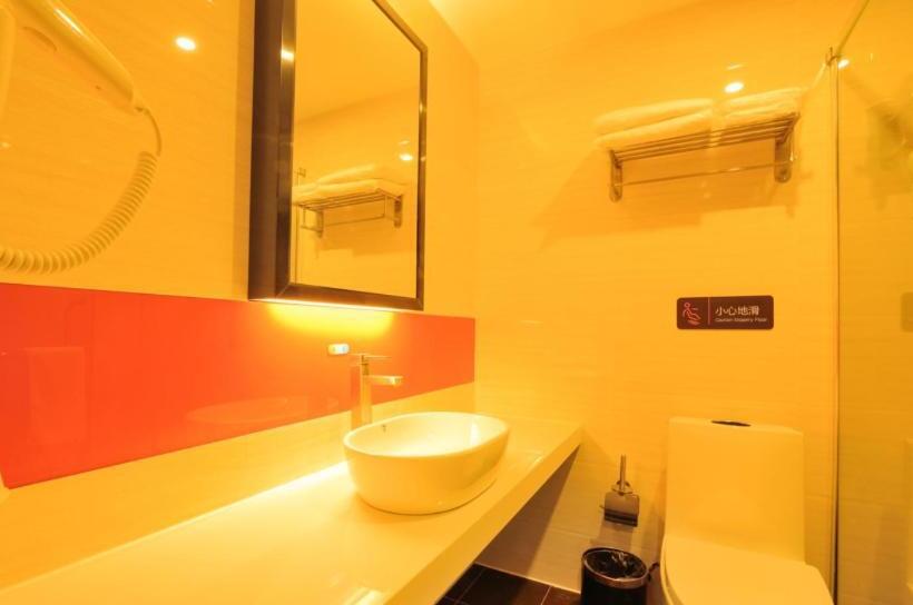 Hotel 7days Premium Shihezi Development Zone Branch