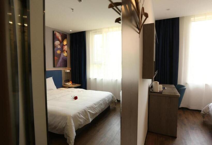 Hotel 7days Premium Xi'ning Dashizi Center Branch