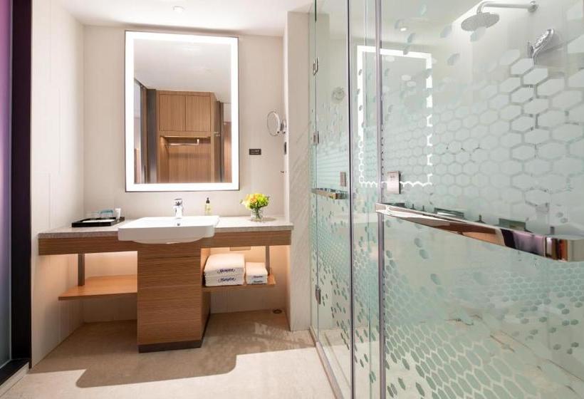 فندق Hampton By Hilton Nanning East Station