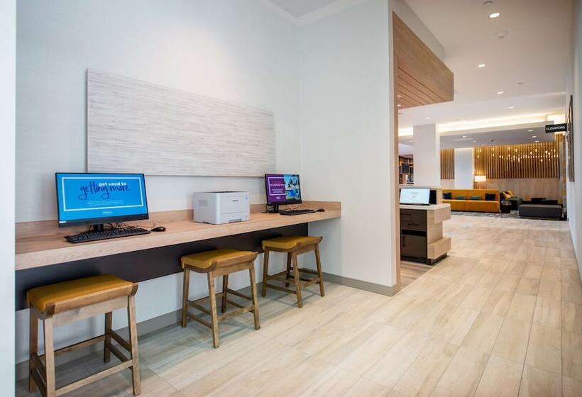 Отель Hilton Garden Inn Moncton, Nb