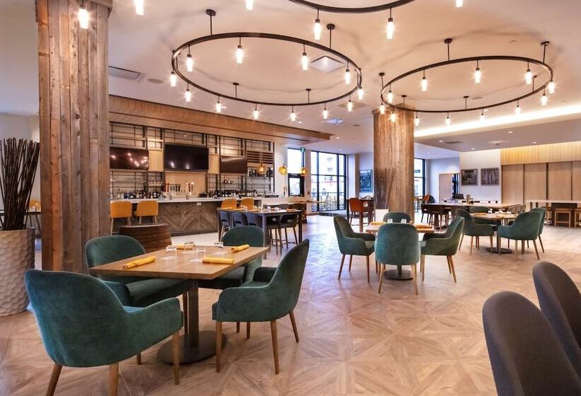 Отель Hilton Garden Inn Moncton, Nb