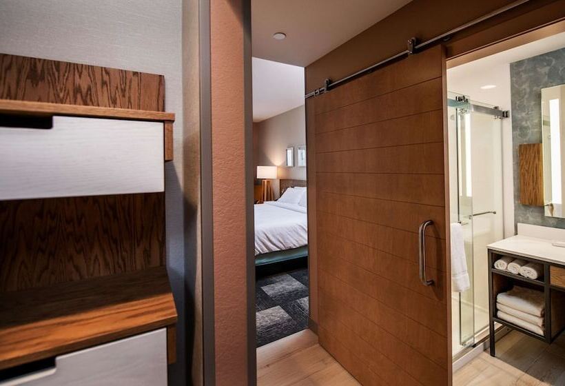 هتل Hilton Garden Inn Moncton, Nb