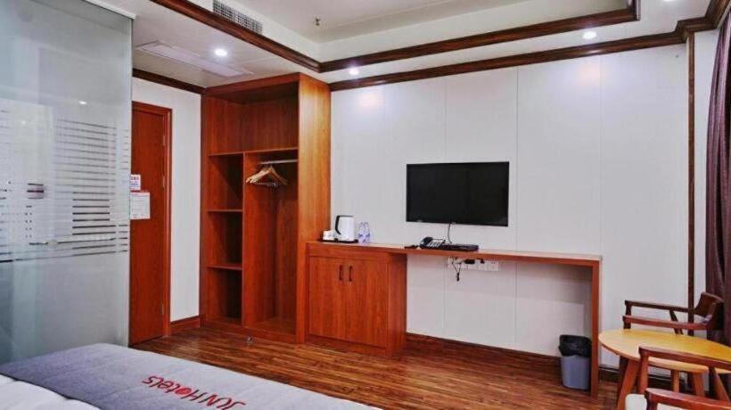 Jun Hotel Guangxi Wuzhou Changzhou District Fengye Garden