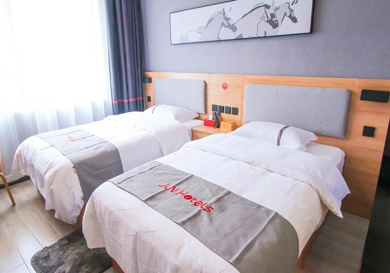 Jun Hotels Gangxi Nanning Wuming Xiangshan Avenue