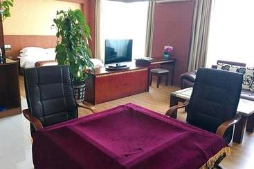 Jun Hotels Shenzhen Dapeng New District Kuiyong Street