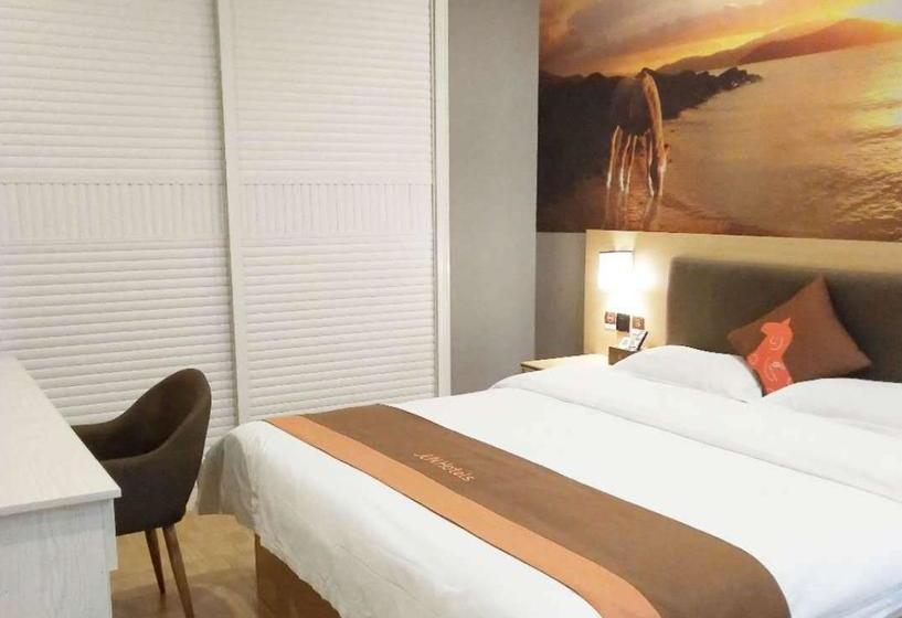 בית מלון כפרי Jun  Sichuan Bazhong Bazhou District Railway Station