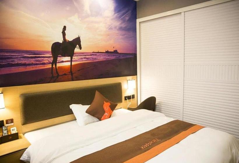 בית מלון כפרי Jun  Sichuan Bazhong Bazhou District Railway Station