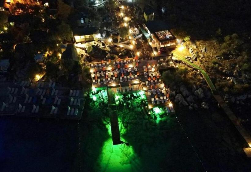 Hotel Kaş Hi̇story Li̇manağzi