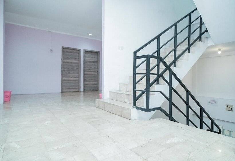 فندق Koolkost Near Universitas Binus