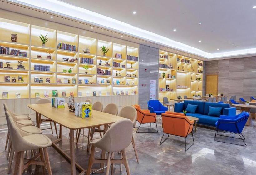 Kyriad Hotel Heyuan Taoyuan International Store