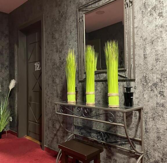 فندق L Embleme  Boutique