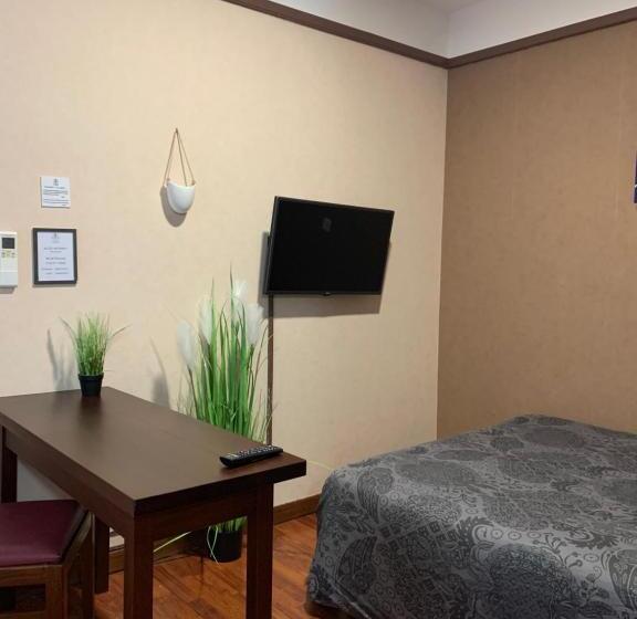 فندق L Embleme  Boutique